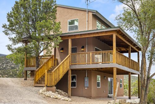42 Eagle Trl, Tijeras, NM, 87059-7601 | Card Image