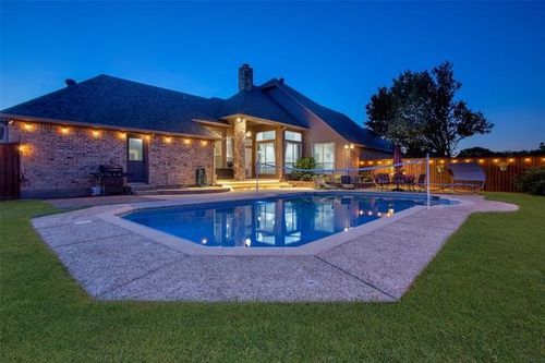 202 Tee Taw Cir, Sherman, TX, 75092-6999 | Card Image