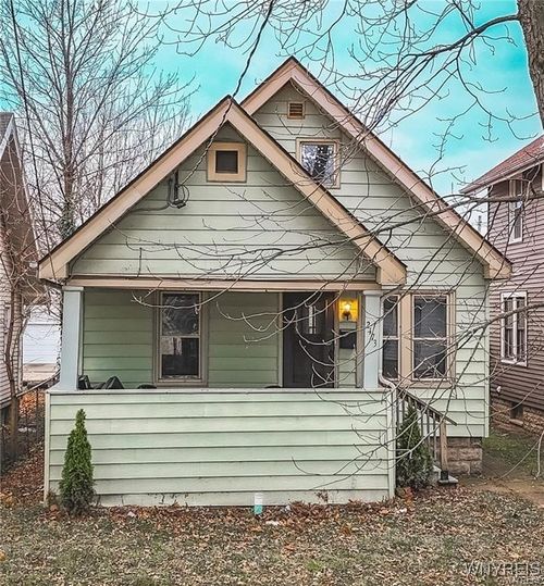 2473 Willow Ave, Niagara Falls, NY, 14305-3107 | Card Image