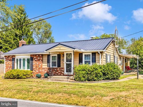 5929 Bartonsville Rd, FREDERICK, MD, 21704-6806 | Card Image