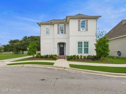 306 Parker Ln, Youngsville, LA, 70592-6592 | Card Image