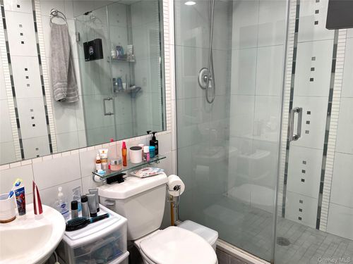 o-2 Richmond Rd, Lido Beach, NY, 11561-4845 | Card Image