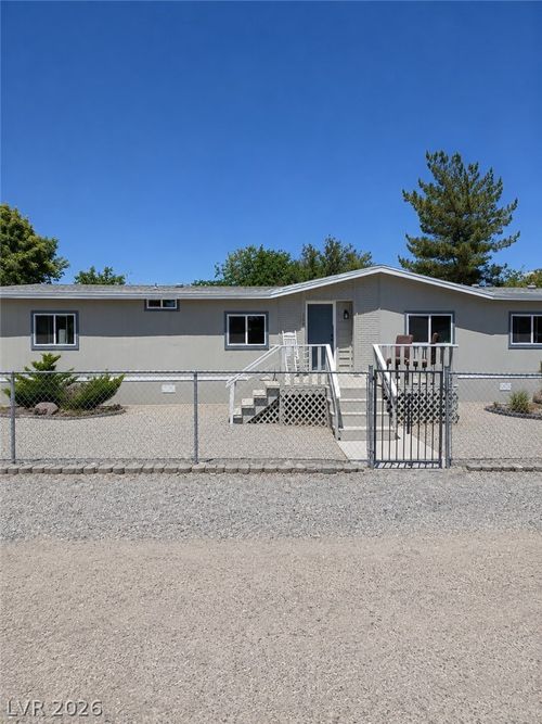300 Copper Flats Dr, Pahrump, NV, 89048-9177 | Card Image