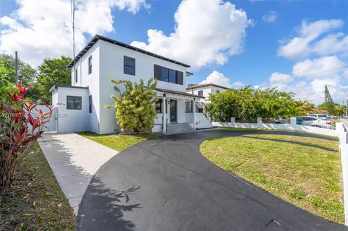 3-130 Sw 31st Ct, Miami, FL, 33135-1221 | Card Image