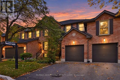 53-2915 Headon Forest Drive, Burlington (Headon), ON, L7M3Z6 | Card Image