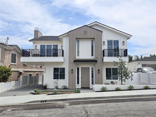 b-2420 Ives Ln, Redondo Beach, CA, 90278-5118 | Card Image