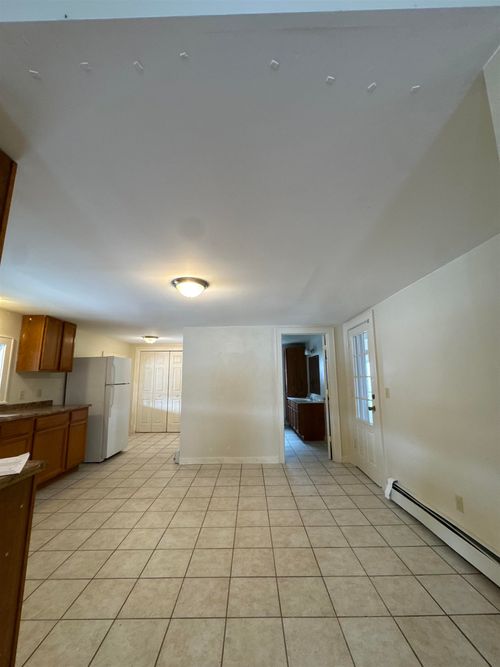 49 Summer St, Rutland, VT, 05701-2845 | Card Image
