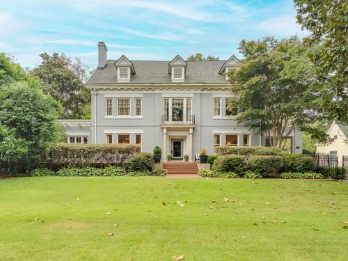 2221 Poplar Ave, Memphis, TN, 38104-3022 | Card Image