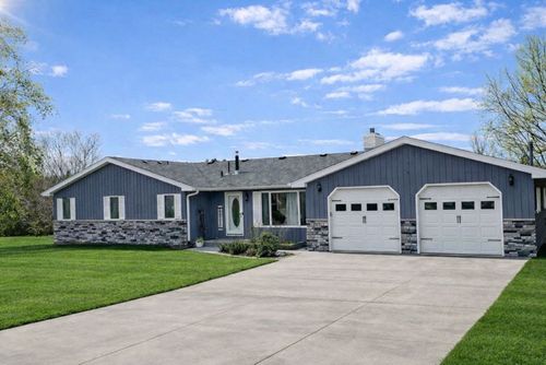 705 Timberline Dr Se, Oronoco, MN, 55960-2091 | Card Image