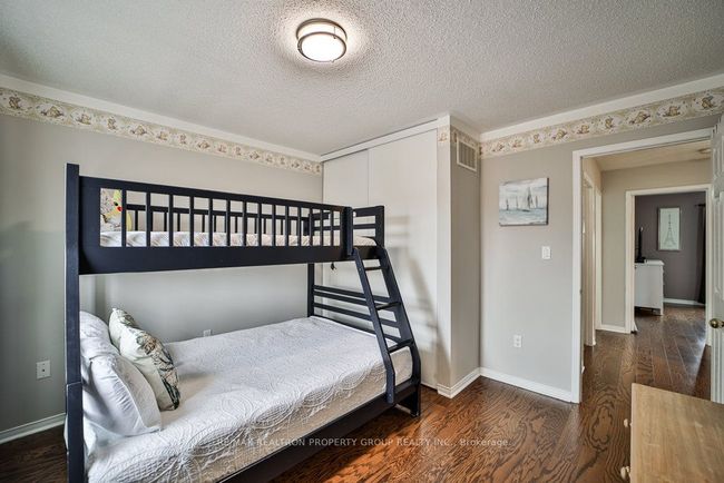 950 Taggart Cres, House other with 3 bedrooms, 3 bathrooms and 2 parking in Oshawa ON | Image 15