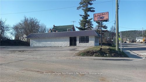 598 Mcconnell St, Mattawa, ON, P0H1V0 | Card Image