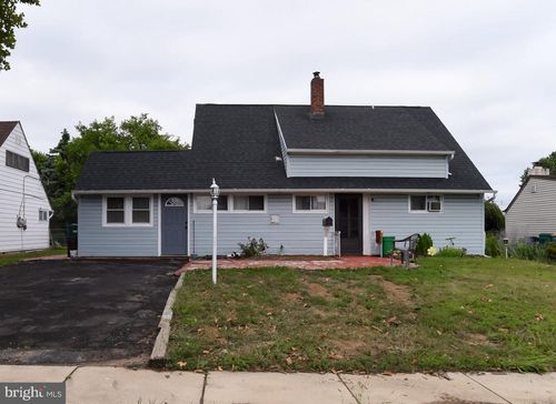 34 Red Maple Ln, LEVITTOWN, PA, 19055-1407 | Card Image