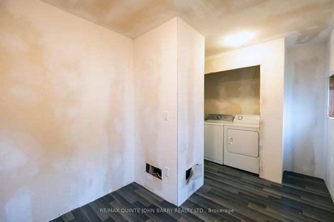 104 - 104-63 Whites Rd, House other with 2 bedrooms, 1 bathrooms and 2 parking in Quinte West ON | Image 23