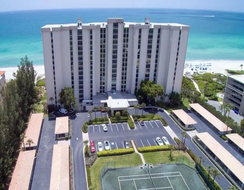 11f-2425 Gulf Of Mexico Dr, LONGBOAT KEY, FL, 34228-3214 | Card Image