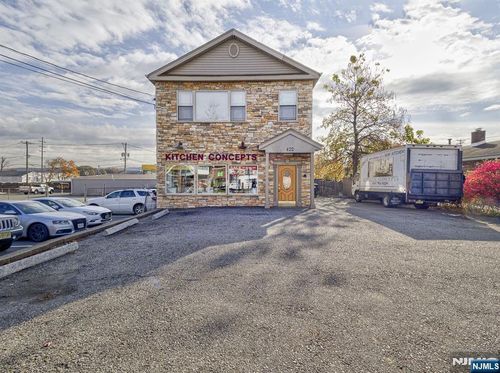 422 Livingston St, Norwood, NJ, 07648-1310 | Card Image