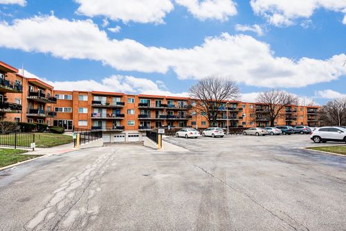 apt-33b-940 Holbrook Rd, Homewood, IL, 60430-4531 | Card Image