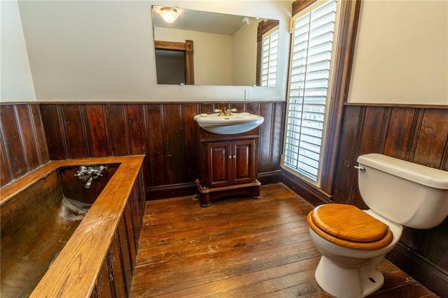 106 Main St, House other with 7 bedrooms, 7 bathrooms and null parking in Jamesport MO | Image 26