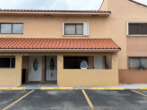 202-7792 W 29th Way, Hialeah, FL, 33018-5130 | Card Image