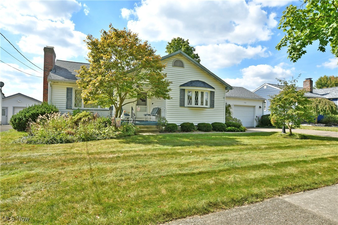Lawrence Ave, Girard, OH 44420
