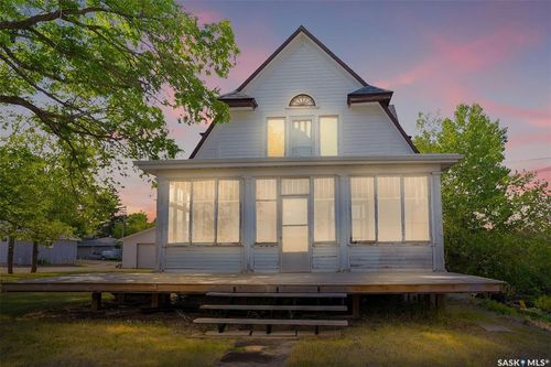 45 Kelly Ave, Lumsden, SK, S0G3C0 | Card Image