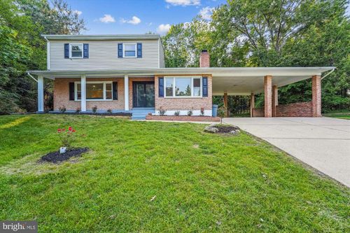 5202 Bayne Pl, TEMPLE HILLS, MD, 20748-3902 | Card Image