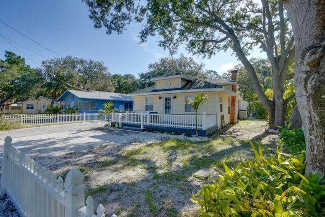 Front of property front yard | Image 11