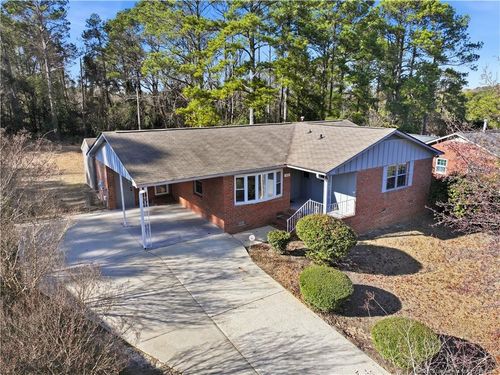 2015 Corrinna St, Fayetteville, NC, 28301-3681 | Card Image