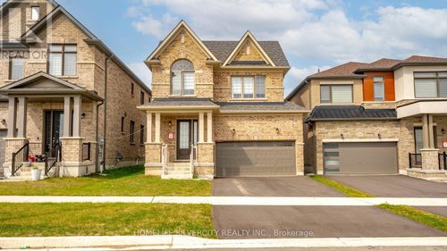 102 Strickland Ave, Brantford, ON, N3T0X9 | Card Image