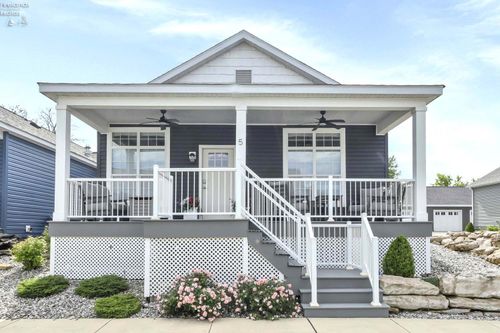 10850 E Bayshore Rd, Marblehead, OH, 43440-2302 | Card Image