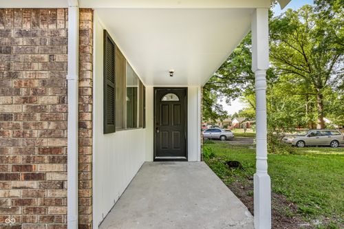 3619 N Kercheval Dr, Indianapolis, IN, 46226-5883 | Card Image