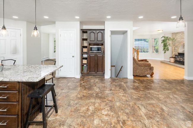 Kitchen | Image 11