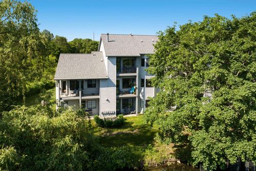 641 Riverine Dr, Traverse City, MI, 49684-3276 | Card Image