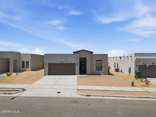 909 Larkhall Pl, El Paso, TX, 79928-5541 | Card Image