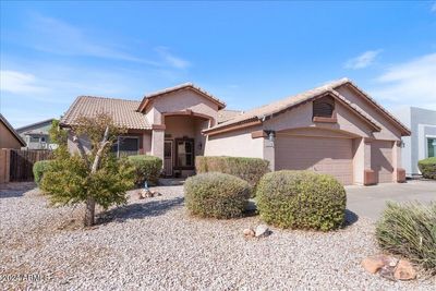 8026 W Hilton Avenue, House other with 3 bedrooms, 2 bathrooms and null parking in Phoenix AZ | Image 1