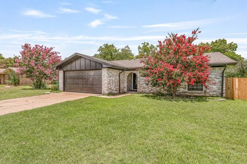 1425 Lockwood St, Stephenville, TX, 76401-5116 | Card Image