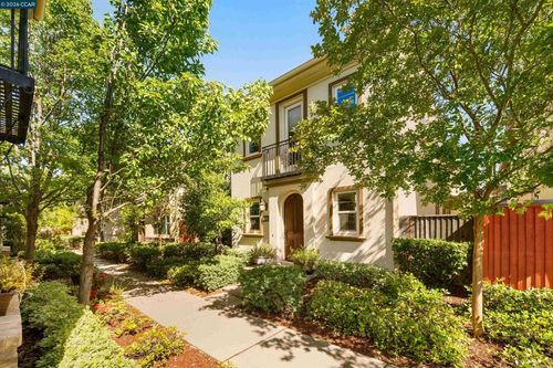 2026 Poinsettia St, San Ramon, CA, 94582-5849 | Card Image