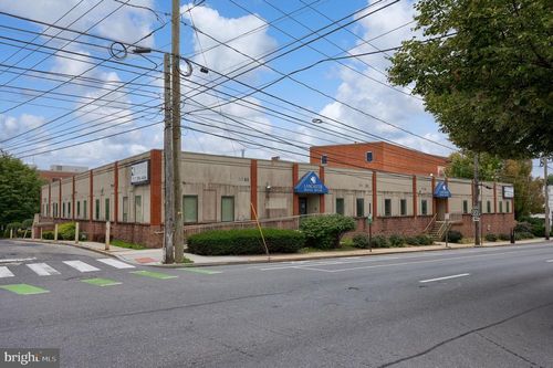 60 W Walnut St, LANCASTER, PA, 17603-3015 | Card Image