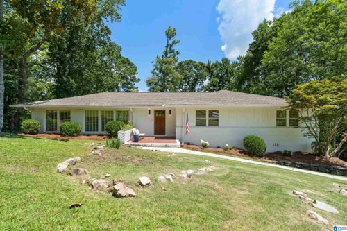 241 Big Springs Dr, Vestavia Hills, AL, 35216-1003 | Card Image