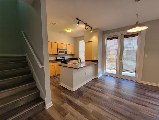 APT-1401 - 1201 Grove Blvd, Condo with 3 bedrooms, 3 bathrooms and 2 parking in Austin TX | Image 8