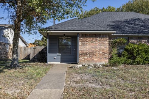 514 Corregidor Dr, College Station, TX, 77840-4277 | Card Image