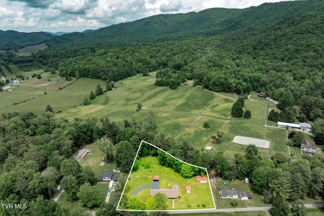1867 Gentry Creek Rd, House other with 3 bedrooms, 2 bathrooms and null parking in Laurel Bloomery TN | Image 49
