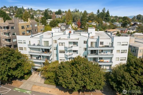 3230 Sw Avalon Way, Seattle, WA, 98126-4302 | Card Image