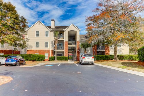 1900-q-2011 N Highway 17, Mount Pleasant, SC, 29466 | Card Image