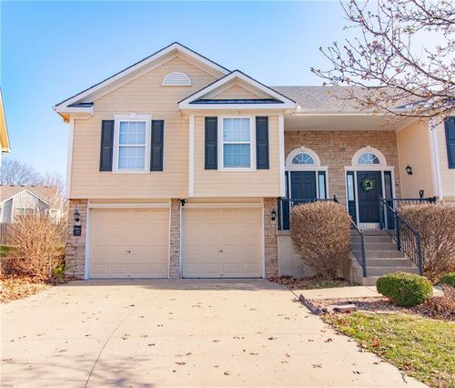 1218 Nw Ashley Dr, Grain Valley, MO, 64029-9689 | Card Image