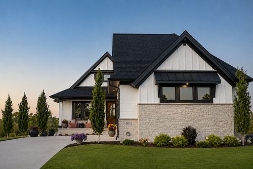 101 Spring Farm Rd, North Oaks, MN, 55127-2101 | Card Image