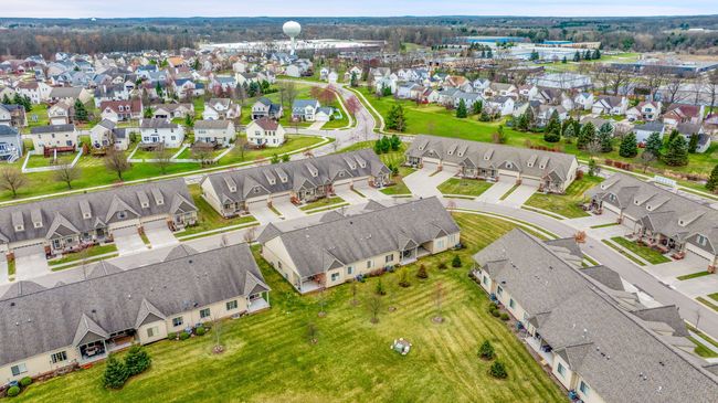 259 Victoria Dr, Condo with 2 bedrooms, 2 bathrooms and null parking in Dexter MI | Image 25