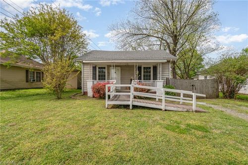725 S Beaumont Ave, Burlington, NC, 27217-6112 | Card Image