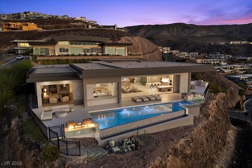 615 Scenic Rim Dr, Henderson, NV, 89012-5796 | Card Image