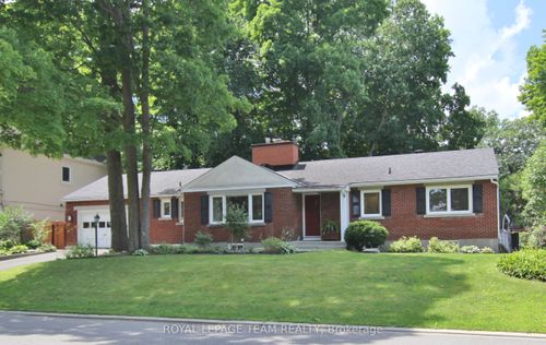 2176 Woodcrest Rd, Ottawa, ON, K1H6H8 | Card Image