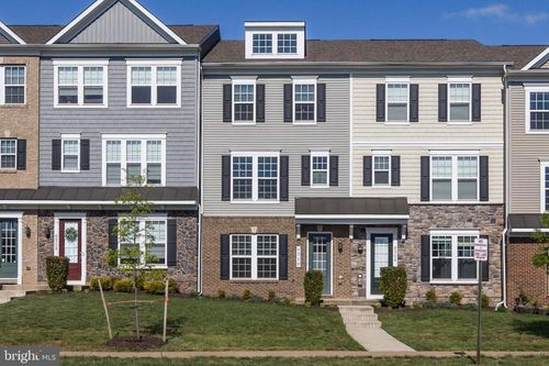 6310 Berkley Bridge Pl, HAYMARKET, VA, 20169-3330 | Card Image